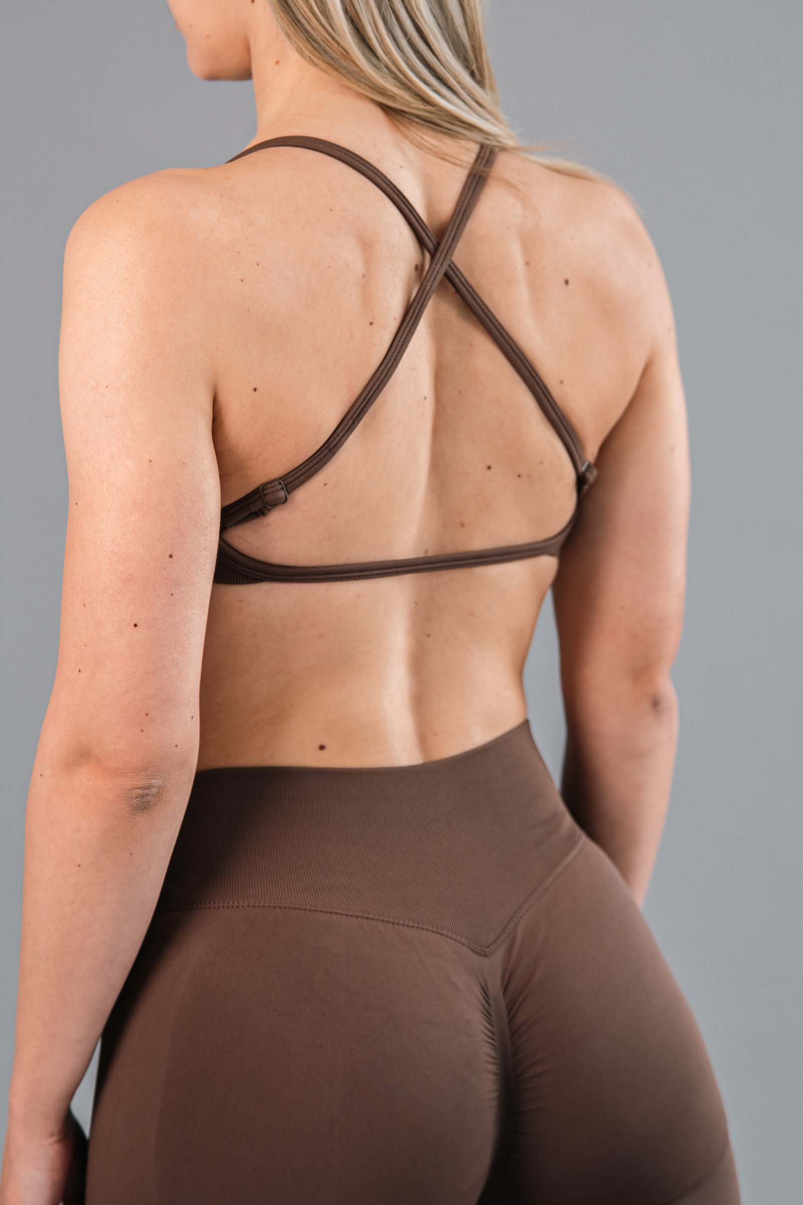 Body Contour krūsturis – brūns

