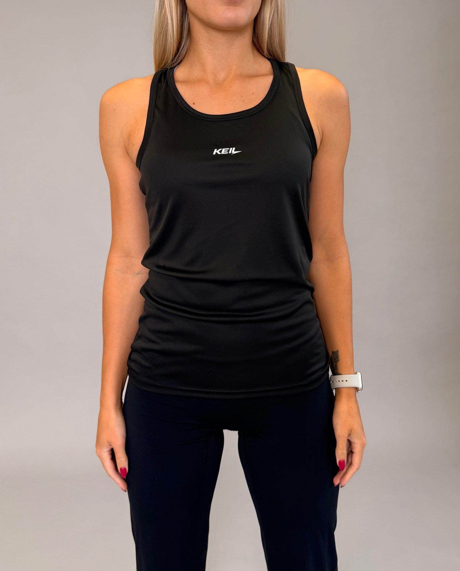 Core Racerback Tops - melns

